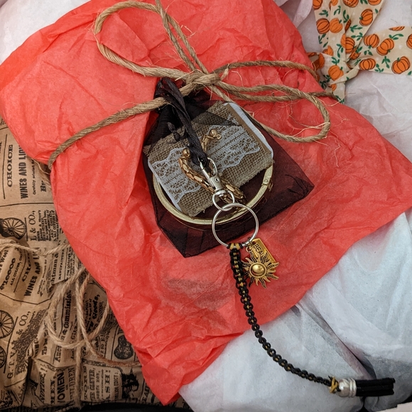 Someday Sunny Vintage - Picture 3 of 5